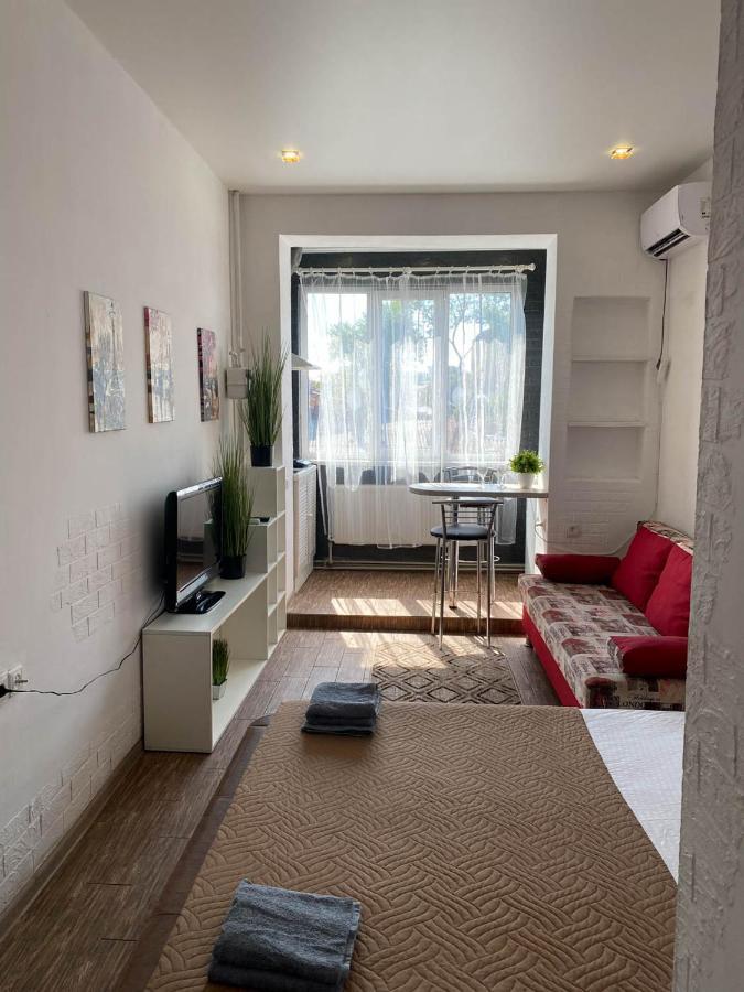 Well located studio - Yaroslavska str. 21 Lägenhet Charkiv Exteriör bild