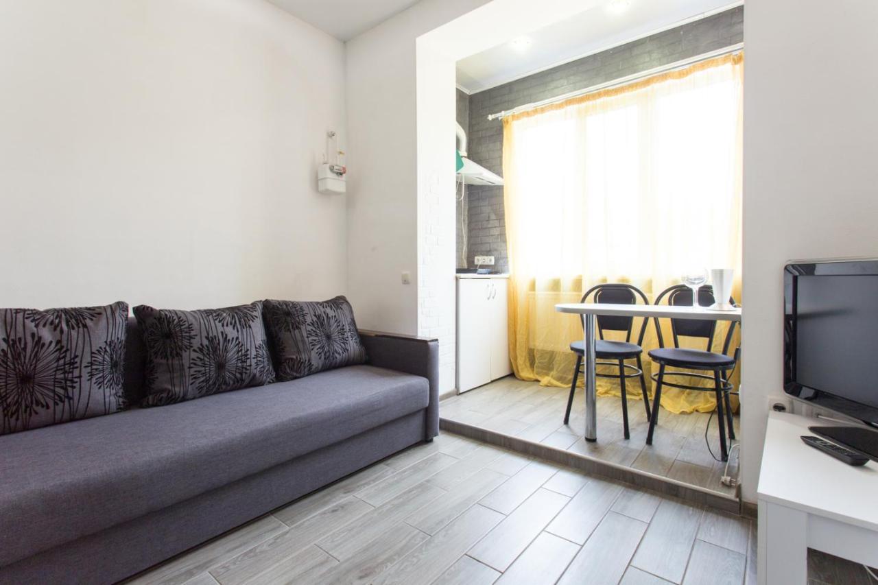 Well located studio - Yaroslavska str. 21 Lägenhet Charkiv Exteriör bild