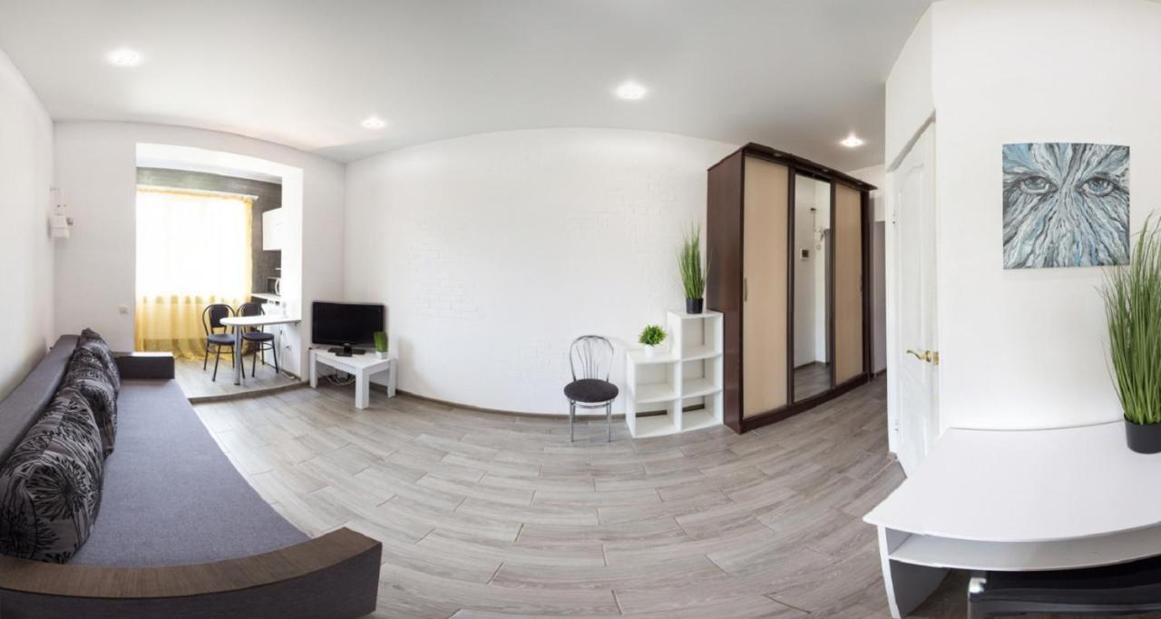 Well located studio - Yaroslavska str. 21 Lägenhet Charkiv Exteriör bild