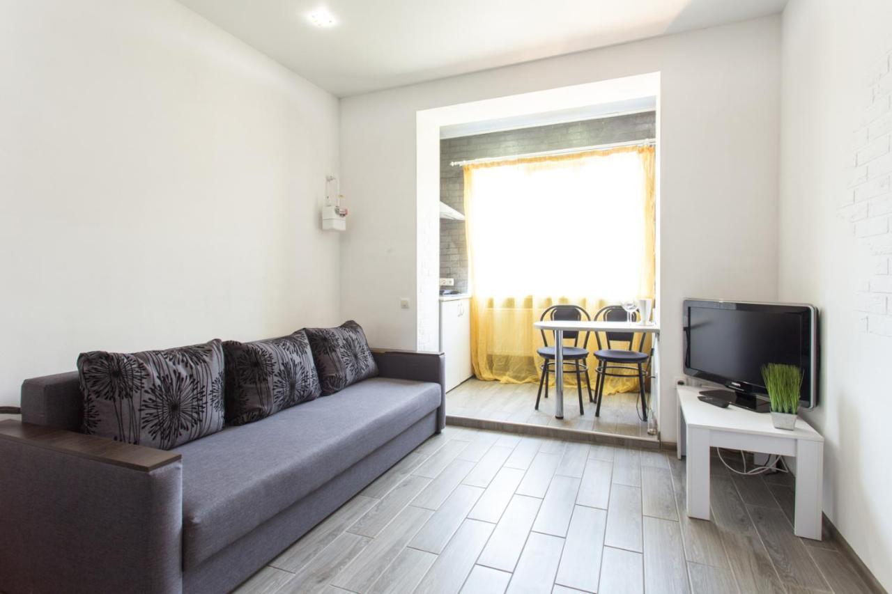 Well located studio - Yaroslavska str. 21 Lägenhet Charkiv Exteriör bild